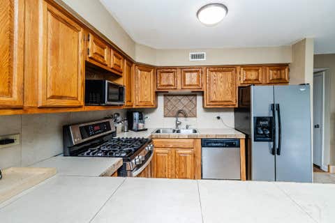 Tiny photo for 2016 Raleigh Place, Hoffman Estates, IL 60169 (MLS # 12716430)