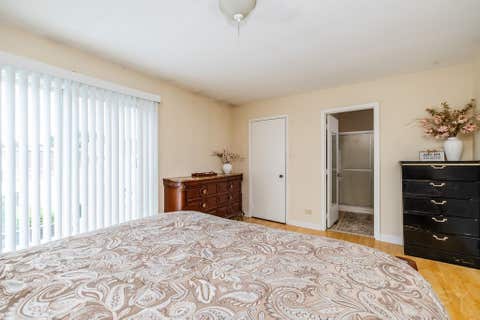 Tiny photo for 2016 Raleigh Place, Hoffman Estates, IL 60169 (MLS # 12716430)