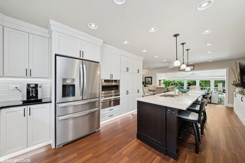 Tiny photo for 316 S Reuter Drive, Arlington Heights, IL 60005 (MLS # 12409070)