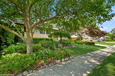 Tiny photo for 316 S Reuter Drive, Arlington Heights, IL 60005 (MLS # 12409070)