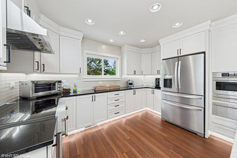 Tiny photo for 316 S Reuter Drive, Arlington Heights, IL 60005 (MLS # 12409070)