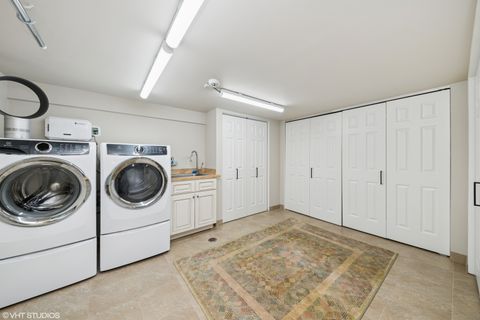 Tiny photo for 316 S Reuter Drive, Arlington Heights, IL 60005 (MLS # 12409070)