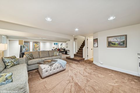 Tiny photo for 316 S Reuter Drive, Arlington Heights, IL 60005 (MLS # 12409070)