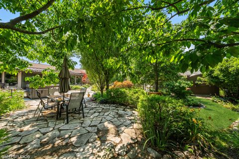 Tiny photo for 316 S Reuter Drive, Arlington Heights, IL 60005 (MLS # 12409070)