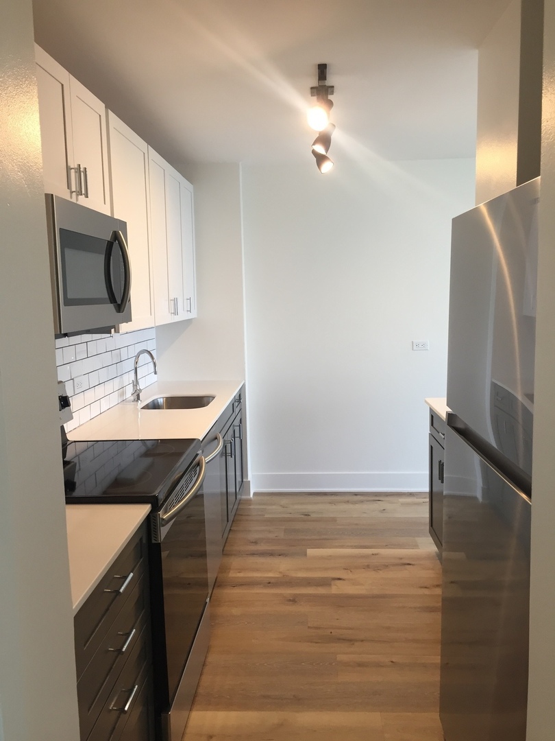 4250 N Marine Drive 2406