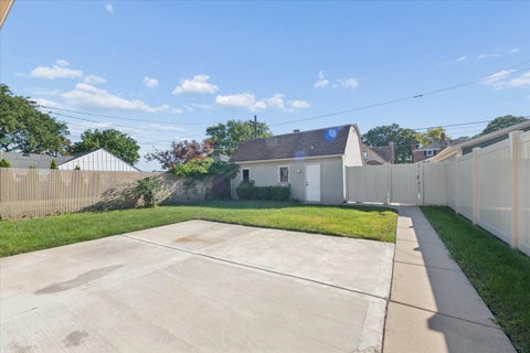 Tiny photo for 1741 N 76th Court, Elmwood Park, IL 60707 (MLS # 12758817)