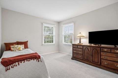 Tiny photo for 4233 Oaksbury Lane, Rolling Meadows, IL 60008 (MLS # 12600667)