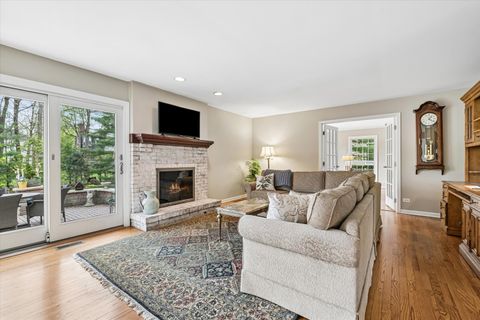 Tiny photo for 4233 Oaksbury Lane, Rolling Meadows, IL 60008 (MLS # 12600667)