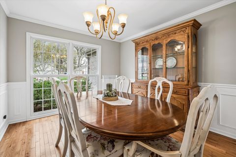 Tiny photo for 4233 Oaksbury Lane, Rolling Meadows, IL 60008 (MLS # 12600667)