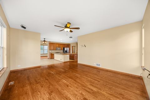 Tiny photo for 11253 Victoria Lane, Huntley, IL 60142 (MLS # 12439100)
