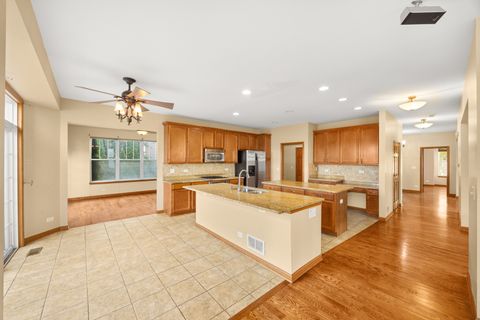 Tiny photo for 11253 Victoria Lane, Huntley, IL 60142 (MLS # 12439100)