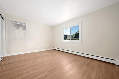 Tiny photo for 1303 N Baldwin Court #2D, Palatine, IL 60074 (MLS # 12643025)