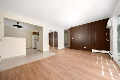 Tiny photo for 1303 N Baldwin Court #2D, Palatine, IL 60074 (MLS # 12643025)
