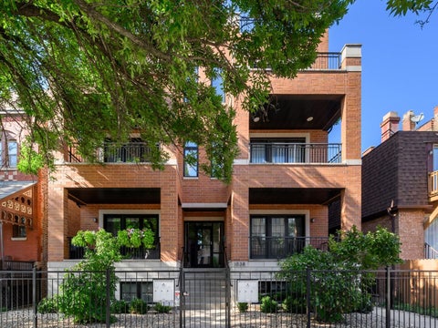 Photo of 1038 W Diversey Parkway #3E, Chicago, IL 60614 (MLS # 12735538)