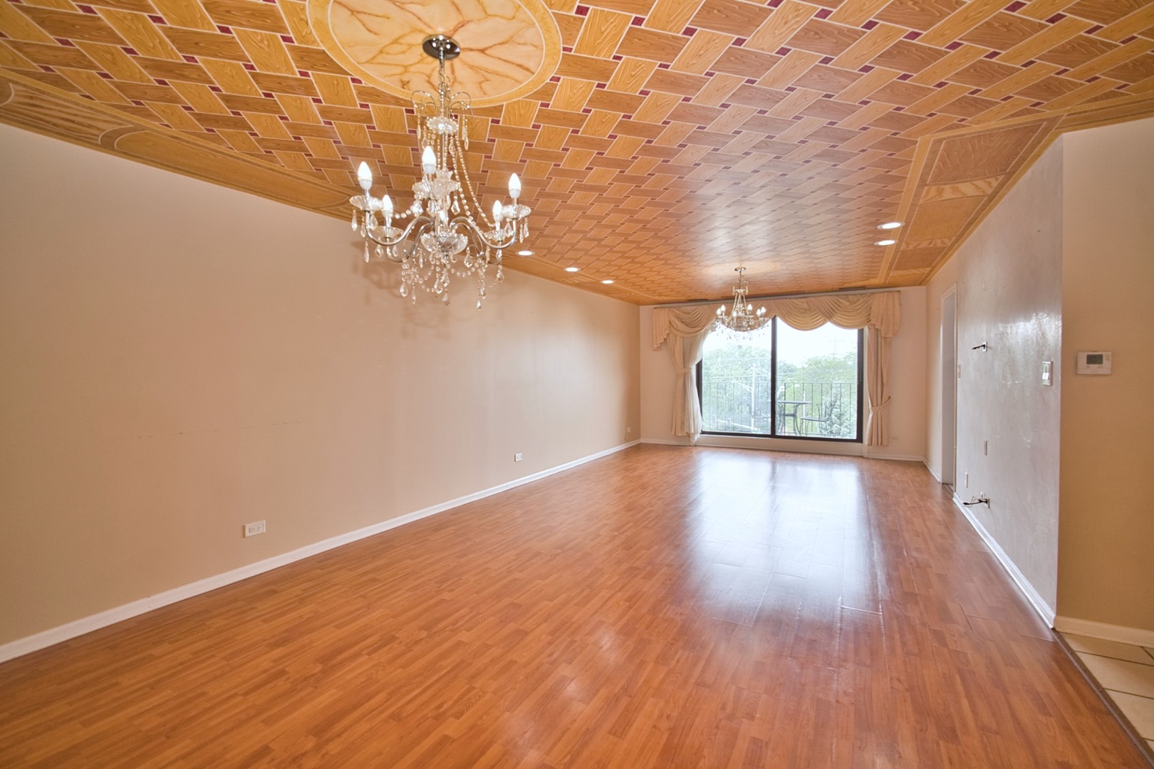 7601 Lincoln Avenue 502