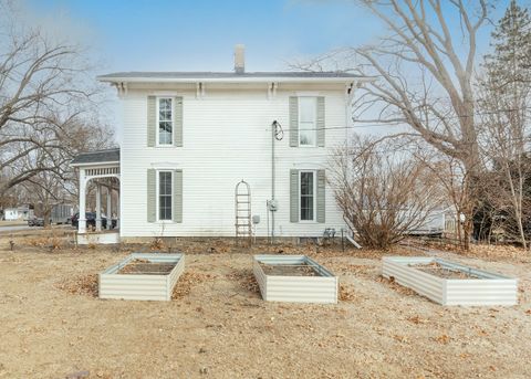 Tiny photo for 708 S College Avenue, Aledo, IL 61231 (MLS # 12564980)