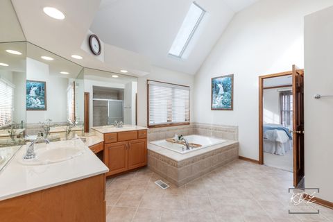 Tiny photo for 3307 Danlaur Court, Naperville, IL 60564 (MLS # 12602351)