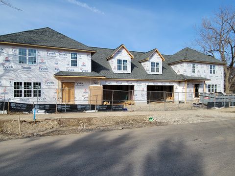 Photo of 5806 58th Street #5804, Clarendon Hills, IL 60514 (MLS # 12508382)