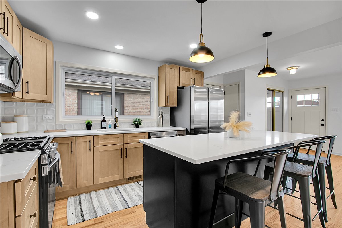 1073 W 108th Street