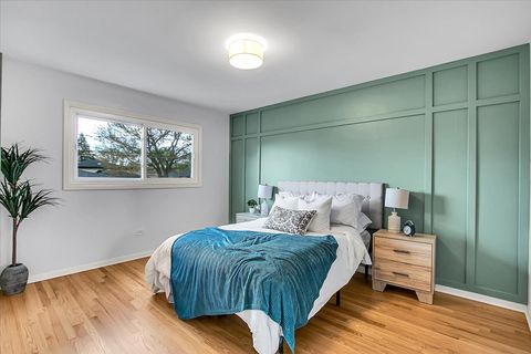 Tiny photo for 1073 W 108th Street, Chicago, IL 60643 (MLS # 12622962)