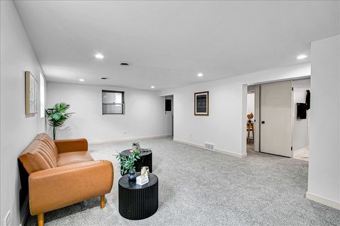 Tiny photo for 1073 W 108th Street, Chicago, IL 60643 (MLS # 12622962)