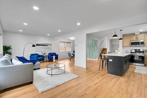 Tiny photo for 1073 W 108th Street, Chicago, IL 60643 (MLS # 12622962)