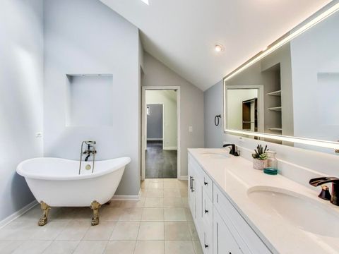Tiny photo for 23W160 Woodcroft Drive, Glen Ellyn, IL 60137 (MLS # 12480898)