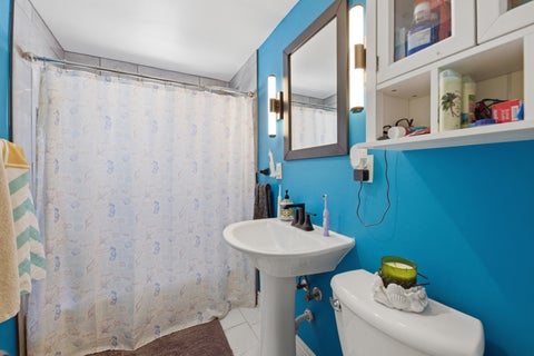 Tiny photo for 5052 S Laporte Avenue, Chicago, IL 60638 (MLS # 12685561)