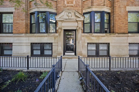 Photo of 2103 N Hudson Avenue #3N, Chicago, IL 60614 (MLS # 12694946)