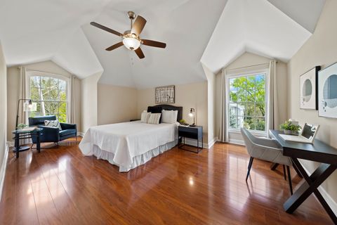 Tiny photo for 119 Roslyn Road, Barrington, IL 60010 (MLS # 12623134)