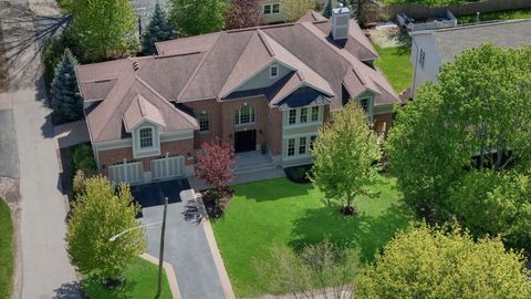 Tiny photo for 119 Roslyn Road, Barrington, IL 60010 (MLS # 12623134)