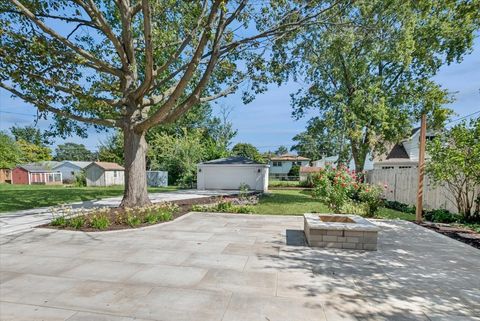 Tiny photo for 617 S Madison Avenue, La Grange, IL 60525 (MLS # 12478099)