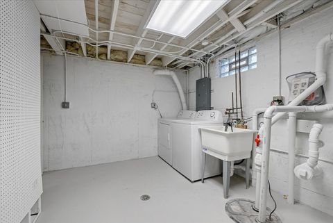 Tiny photo for 617 S Madison Avenue, La Grange, IL 60525 (MLS # 12478099)