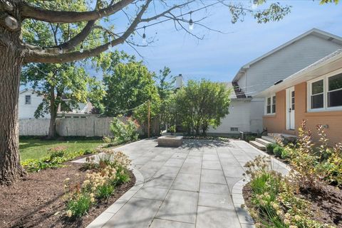 Tiny photo for 617 S Madison Avenue, La Grange, IL 60525 (MLS # 12478099)