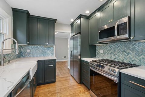 Tiny photo for 617 S Madison Avenue, La Grange, IL 60525 (MLS # 12478099)