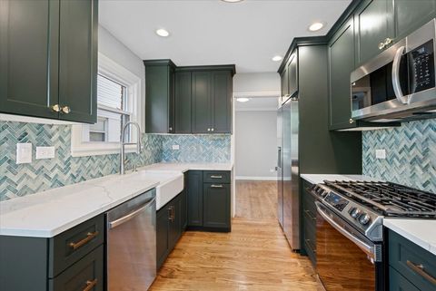 Tiny photo for 617 S Madison Avenue, La Grange, IL 60525 (MLS # 12478099)