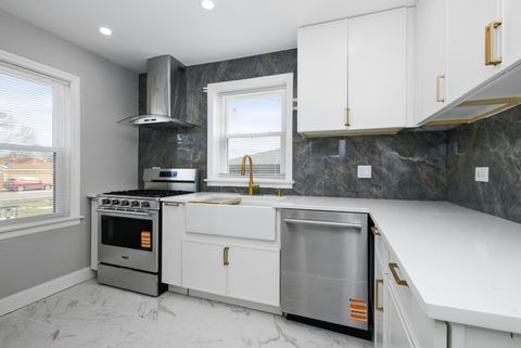 Tiny photo for 505 47th Avenue, Bellwood, IL 60104 (MLS # 12601642)