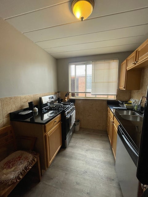 Tiny photo for 6833 N Oakley Avenue #3B, Chicago, IL 60645 (MLS # 12773714)