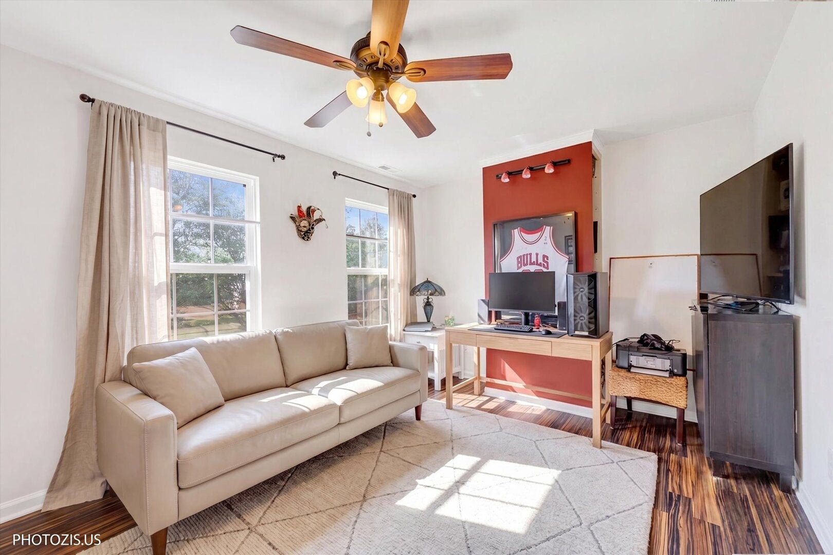 3111 GLORIA Lane 3111