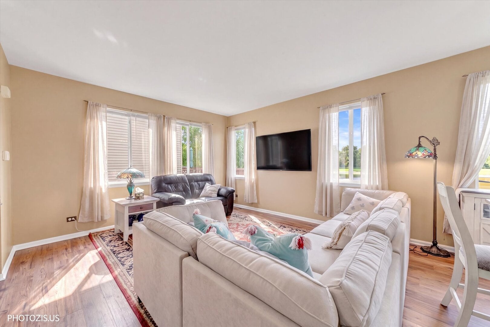 3111 GLORIA Lane 3111