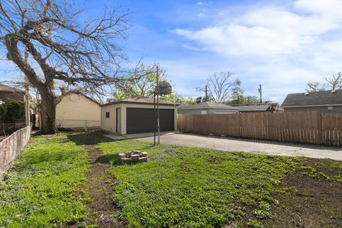 Tiny photo for 3535 W 116th Place, Chicago, IL 60655 (MLS # 12623142)