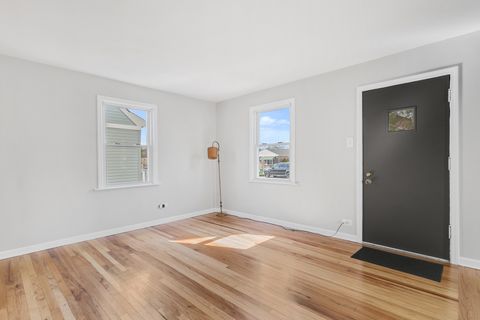 Tiny photo for 3535 W 116th Place, Chicago, IL 60655 (MLS # 12623142)