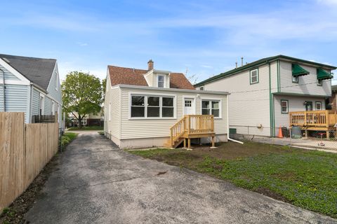 Tiny photo for 3535 W 116th Place, Chicago, IL 60655 (MLS # 12623142)