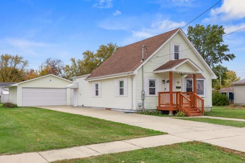 Photo of 514 W 9th Street, Belvidere, IL 61008 (MLS # 12506269)