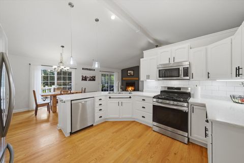 Tiny photo for 706 Silver Glen Road, McHenry, IL 60050 (MLS # 12600674)