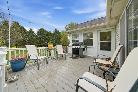 Tiny photo for 706 Silver Glen Road, McHenry, IL 60050 (MLS # 12600674)