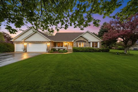 Tiny photo for 706 Silver Glen Road, McHenry, IL 60050 (MLS # 12600674)