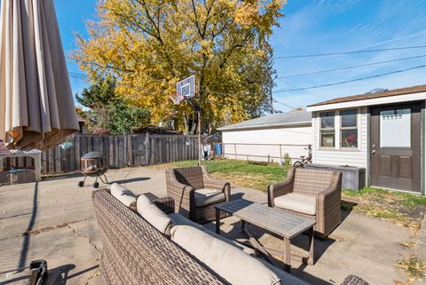 Tiny photo for 11208 S Sacramento Avenue, Chicago, IL 60655 (MLS # 12510709)