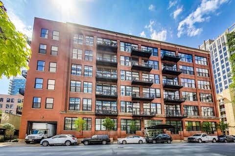 Photo of 525 W Superior Street #428, Chicago, IL 60654 (MLS # 12716767)