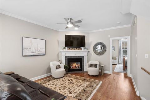 Tiny photo for 225 5th Street, Libertyville, IL 60048 (MLS # 12609410)